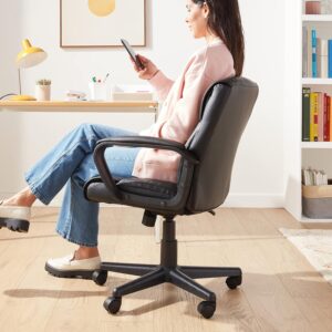 amazon basics mid back leather office chair 4